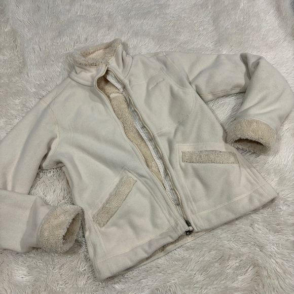 Patagonia Woman’s Sherpa Fleece Reversible Cream Jacket Size XS - Picture 6 of 9